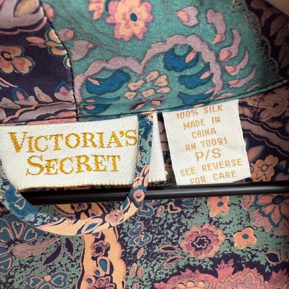 Victoria's Secret 100% Silk Robe Paisley Small Petite Vintage 90s - Picture 2 of 6